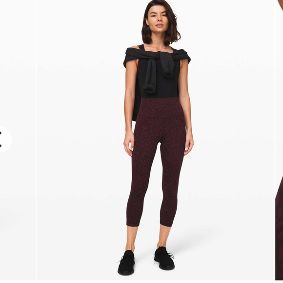 Lululemon Align camo cropped Leggings, size 2 - Picture 3 of 11